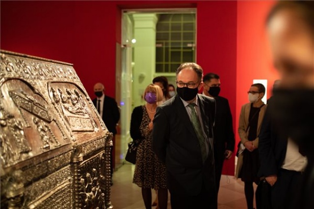 A 800 éves magyar-horvát kulturális örökségről nyílt kiállítás a Nemzeti Múzeumban